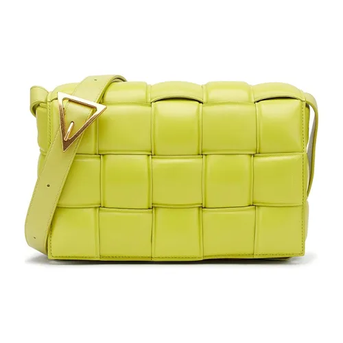Bottega Veneta Padded Cassette Сумки через плечо Женские