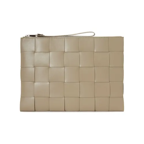 Bottega Veneta Клатч из коровьей кожи мужской бежевый