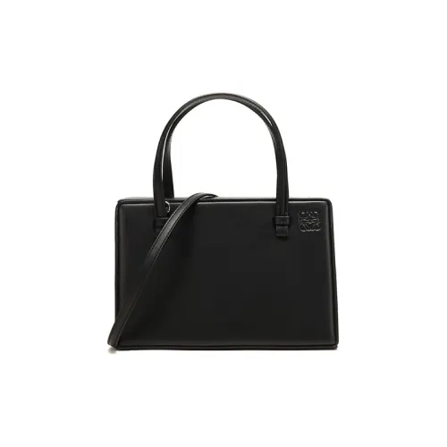 LOEWE Postal Bag Естественная коровья кожа Сумка через плечо Сумка через плечо Маленькая Женская Черная