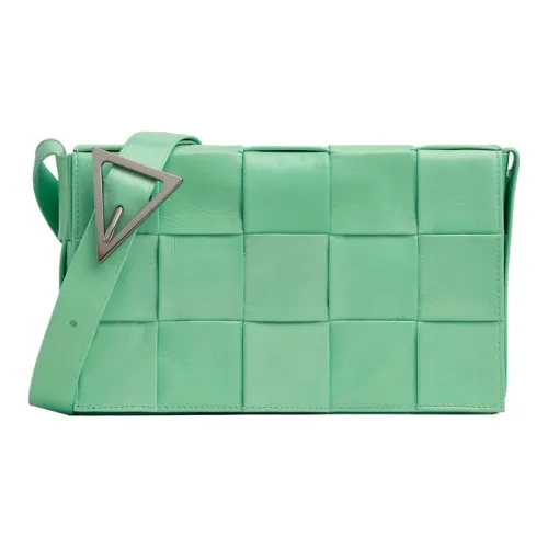 Bottega Veneta Cassette Коровья кожа Тофу Сумка через плечо Средняя Женская Зеленая