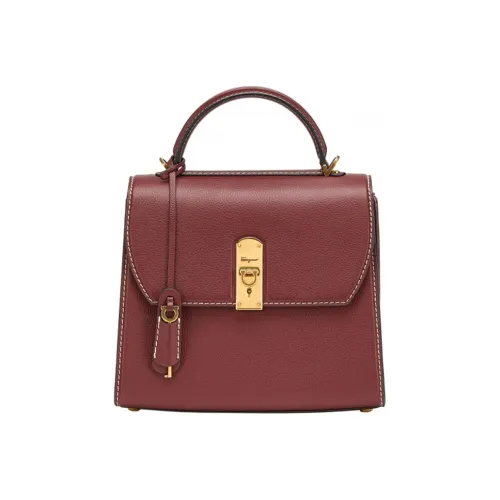 Ferragamo Сумка из коровьей кожи большая женская бордового цвета