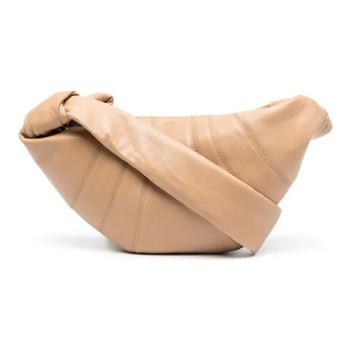 Lemaire Croissant Series Кожаный круассан Сумка через плечо Женская Бежевая