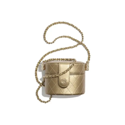 CHANEL Сумки через плечо Женские