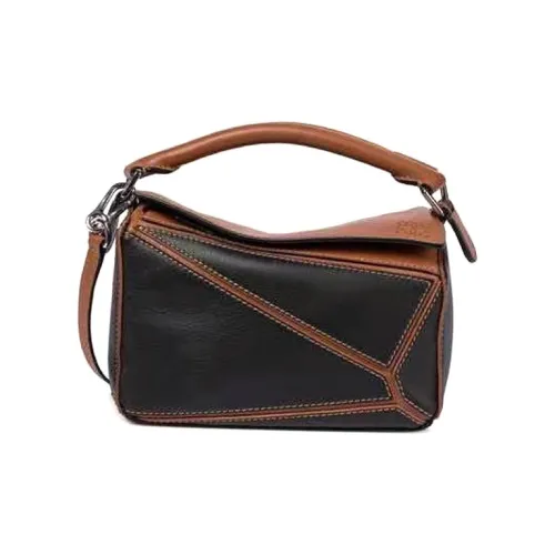 LOEWE Пазл Коровья кожа Сумка Сумка через плечо Сумка через плечо Мини Женская Коричневый Черный