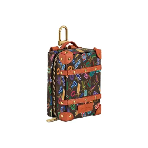 LOUIS VUITTON SOFT TRUNK Кожа Брелоки Унисекс