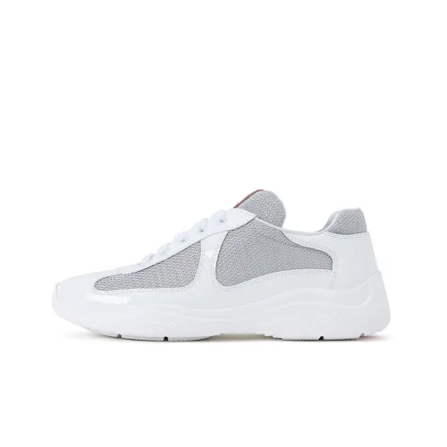 PRADA Низкий топ Повседневная обувь Женская Белая