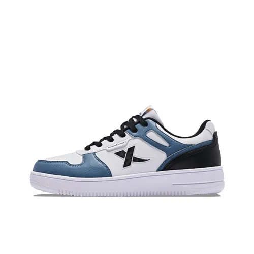 XTEP Slip-resistant Abrasion-resistant Low-top Skateboard Shoes Men's White Blue Black