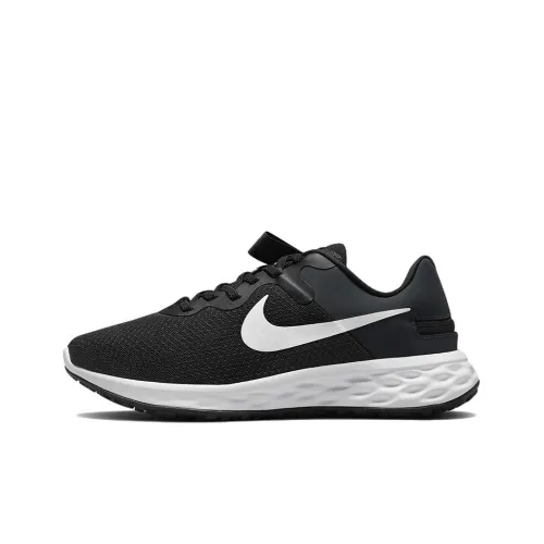 Nike REVOLUTION 6 Беговые кроссовки Низкий Топ Женские