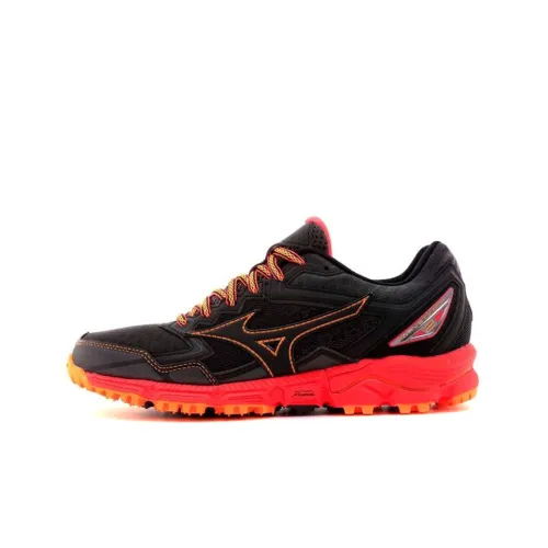 Mizuno Wave Daichi 2 Low Топ Беговые кроссовки Унисекс Черный Красный