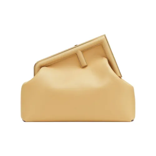 FENDI First Овчина Клатч Средний Женский Бежевый Желтый