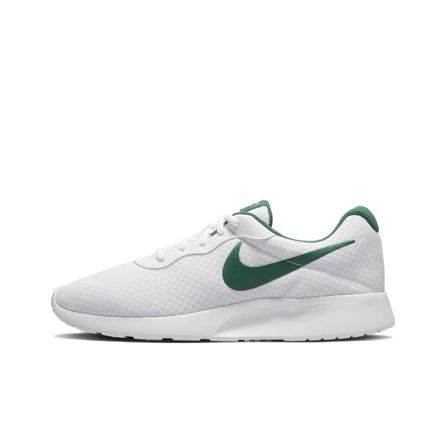 are nike tanjun slip resistant