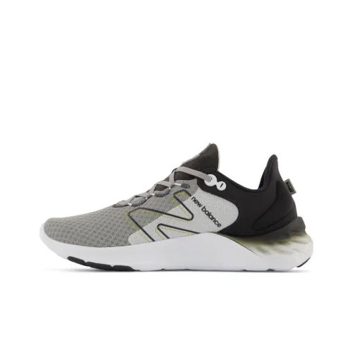 New Balance NB ROAV Low Топ Беговые кроссовки Мужской Черный Серый