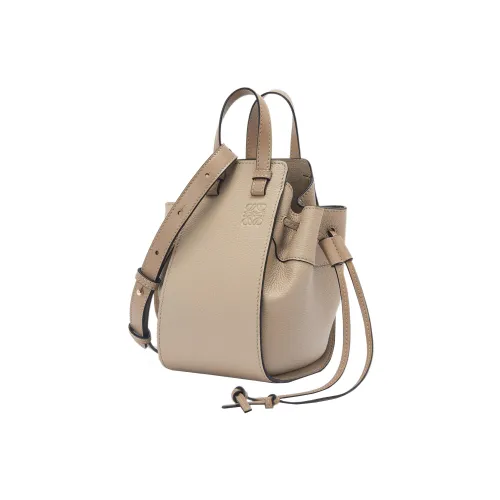 LOEWE Коровья кожа крупнозернистая ведрообразная сумка сумка через плечо сумка через плечо мини женская песочный цвет