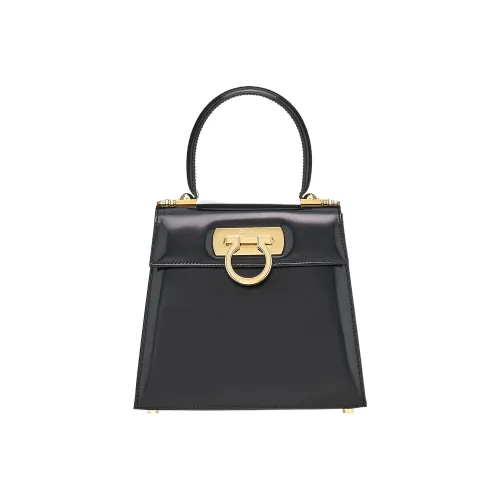 Ferragamo Сумки Женские