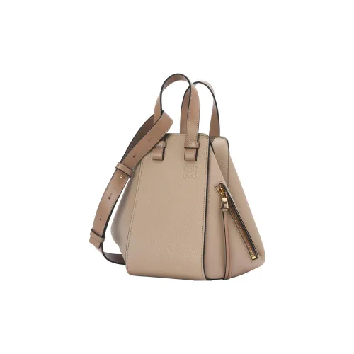 LOEWE Hammock Гранированная Телячья кожа Hammock Сумка Маленькая Женская Песочный