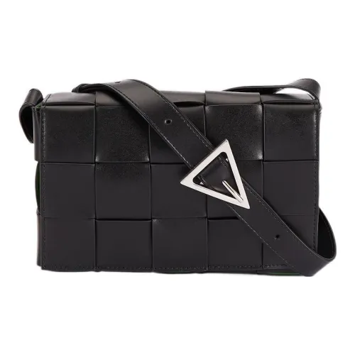 Bottega Veneta CASSETTE Pillow Bag Sheepskin Pillow Bag Shoulder Bag Medium Women's Black