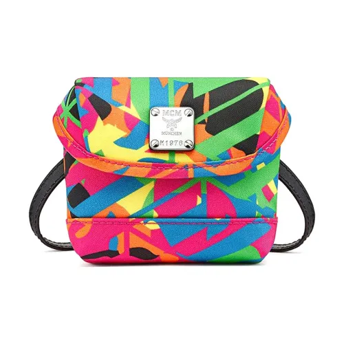 MCM Cubic series Ткань Клатч Женские