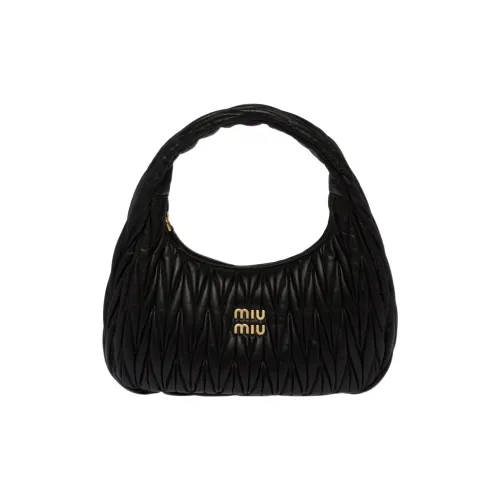 MIU MIU Matelassé Nappa Мягкая кожа Сумка через плечо Сумка Регулярная Женская Черная