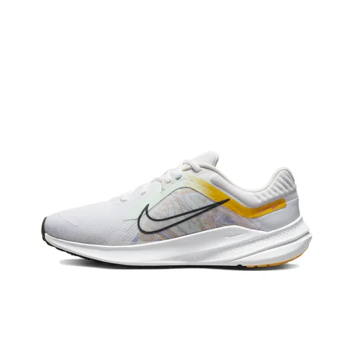 Nike Quest 5 Амортизаторы Slip-resistant Abrasion-resistant Низкие Беговые кроссовки Женские Белые Черные