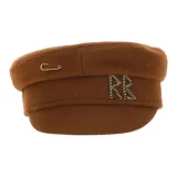 Коричневый