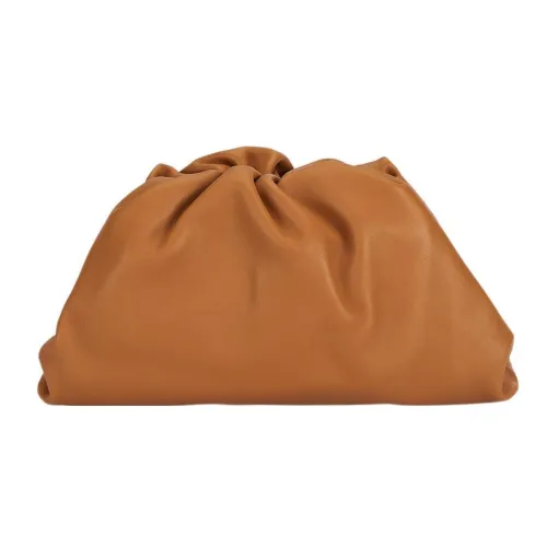 Bottega Veneta Клатчи Женские