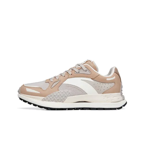 ANTA Низкие кроссовки для бега женские белые серо-коричневые