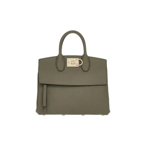 FERRAGAMO Studio Мягкий Естественный Коровья Кожа Крупнозернистая Сумка через плечо Сумка Маленькая Женская Оливково-Зеленая