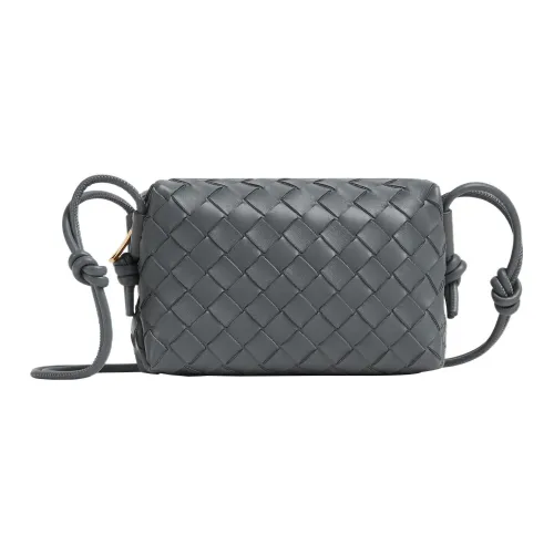Bottega Veneta LOOP Сумки через плечо Женские