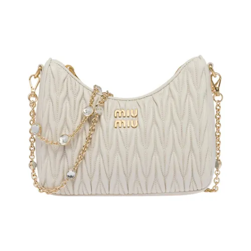 MIU MIU Мателассе Сумки через плечо Женские