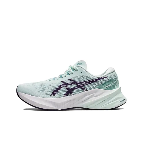 Novablast 3 Устойчивые к истиранию низкие беговые кроссовки для женщин мятно-зеленый