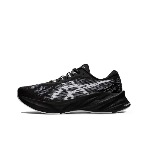 Asics Novablast 3 Low Топ Беговые кроссовки Унисекс Черный белый