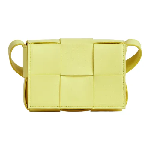 Bottega Veneta Cassette Овчина Тофу Сумка-подушка Сумка через плечо Мини Женская Ярко-желтая