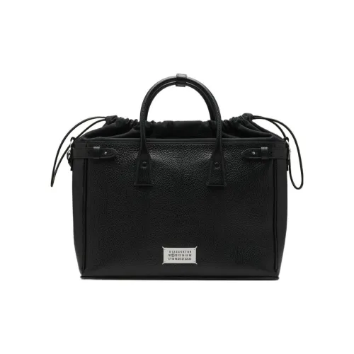 Maison Margiela Сумка через плечо из телячьей кожи сумка обычного размера женская черная