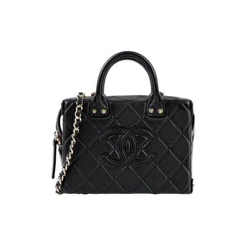 CHANEL Коровья кожа Косметичка Доска для ноутбука Сумка Маленькая Женская Черная