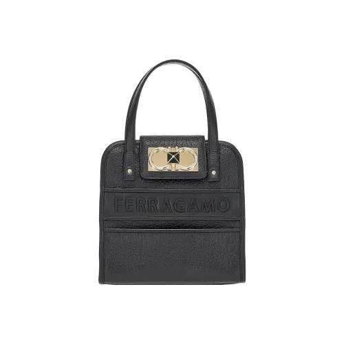 FERRAGAMO Сумка через плечо из коровьей кожи мини-сумка женская черная