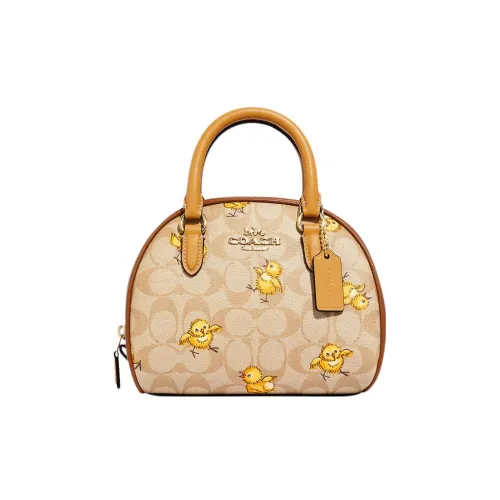 COACH Sydney Клатчи Женские