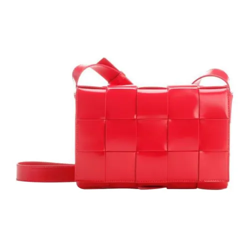 Bottega Veneta CASSETTE Сумки через плечо Женские