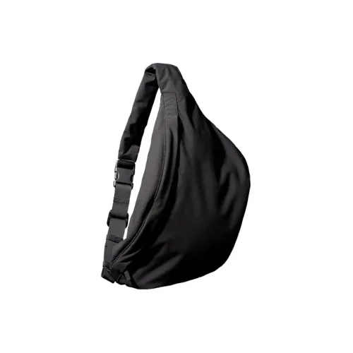 BALENCIAGA Сумки через плечо Черный Унисекс