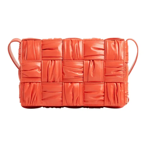 Bottega Veneta CASSETTE Сумки через плечо Женские