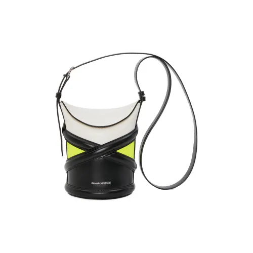 Alexander McQueen THE CURVE BAG Сумки через плечо Женские