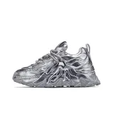 Серебристый