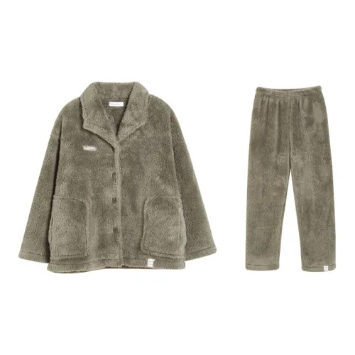 Same Language Женские пижамные комплекты