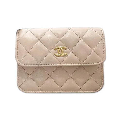 CHANEL Сумки через плечо Женские