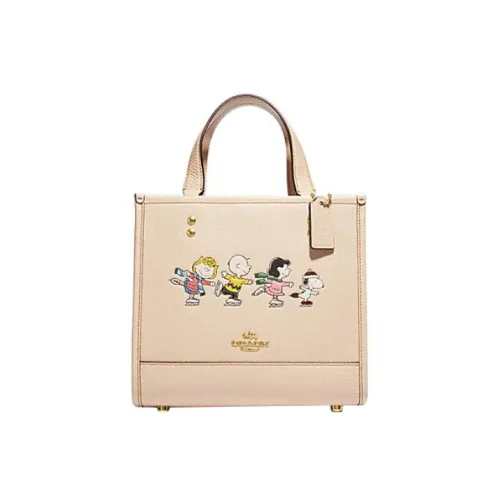 COACH Dempsey Клатчи Женские