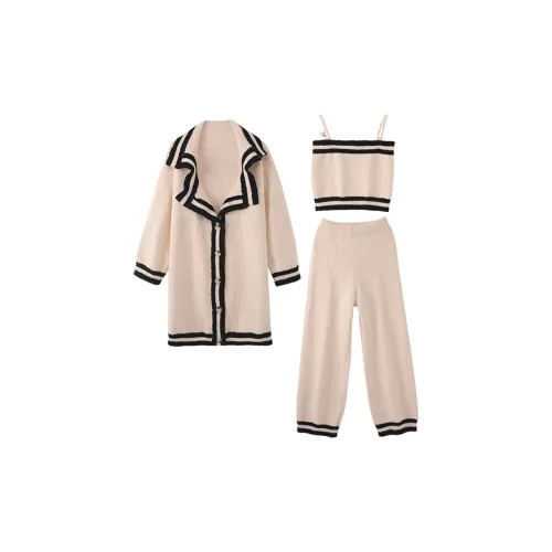 Chun Xi 19875 Soft and Fluffy THREE Piece Набор Женские Пижамные комплекты