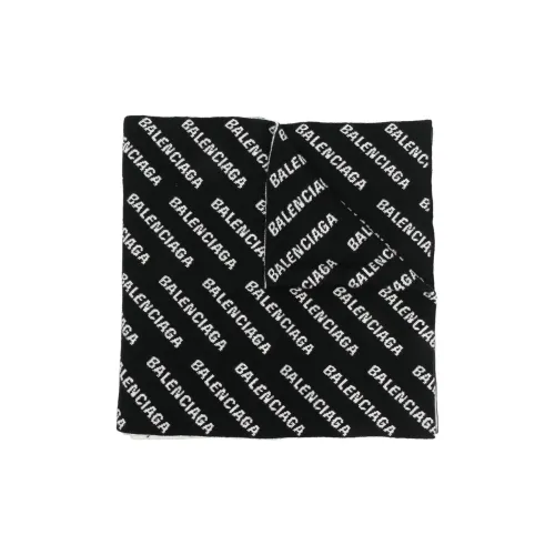 BALENCIAGA Шарфы из шерсти Wool Knit Черные Женские