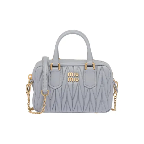 MIU MIU Matelassé Мягкая овечья кожа сумка через плечо сумка мини женская цвет вискозный синий