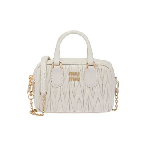 MIU MIU Matelassé Овчина Сумка через плечо Сумка Мини Women's White