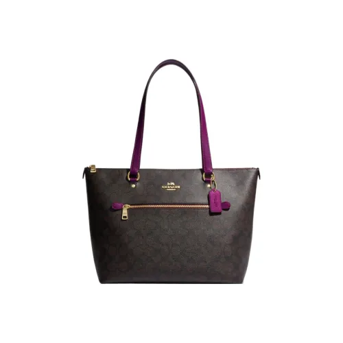 COACH Gallery Сумки через плечо Женские