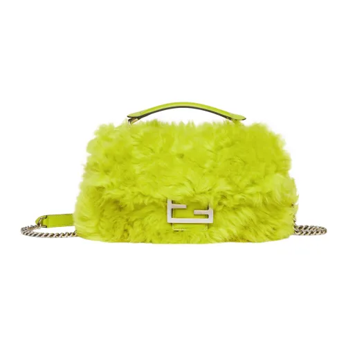 FENDI Baguette Shearling Portable Crossbody Bag Shoulder Bag Medium Women's Green FENDI Baguette Shearling Портативная сумка через плечо плечевая сумка среднего размера женская зеленая